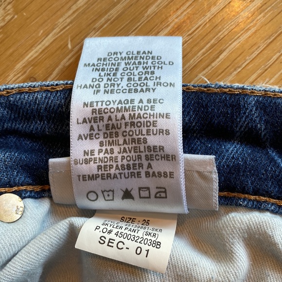 Joe’s Jeans - The Smith - mid rise straight crop - Picture 12 of 12